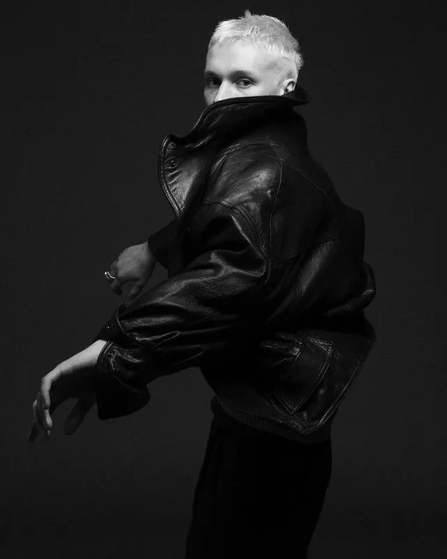 Black and white studio fashion portrait, photographic, monochrome, monochrome