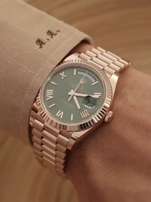 Minimalist watch on wrist photograph, photographic, minimalist, warm