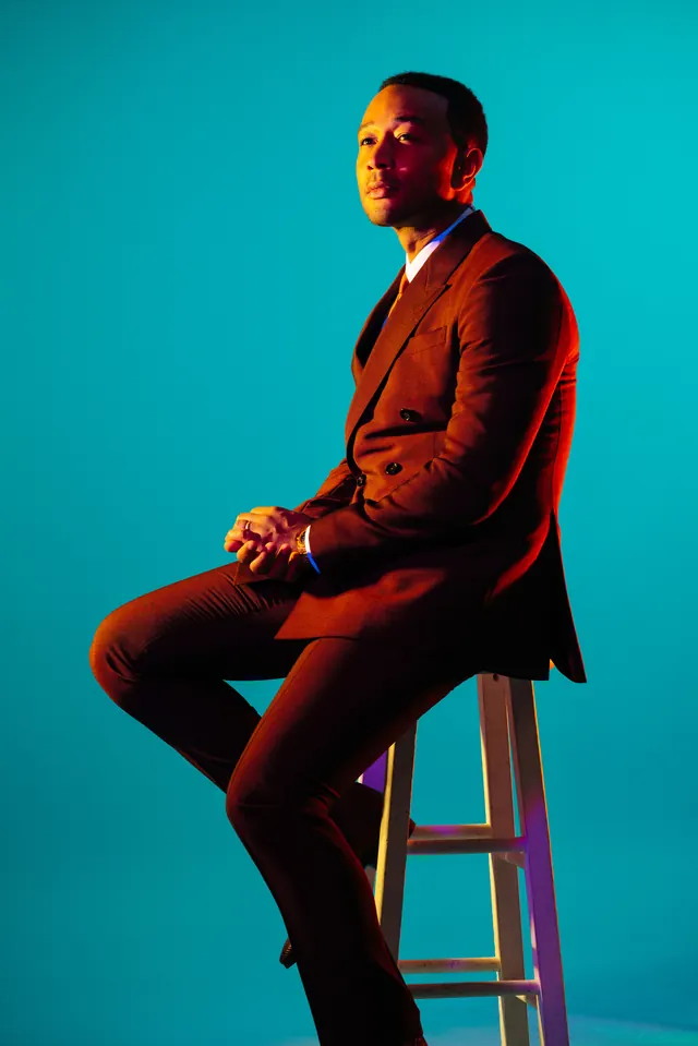 Portrait with complementary color lighting, photographic, high-contrast