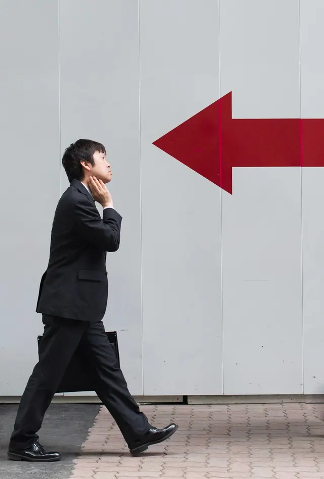 Tokyo street scene with red arrow, photographic, technical, light