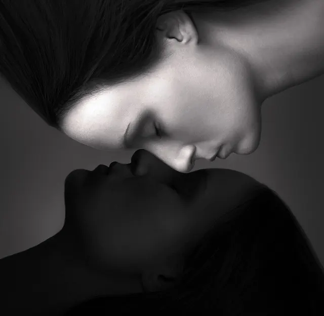 wk_fBdX, photographic, dark-mode, dark