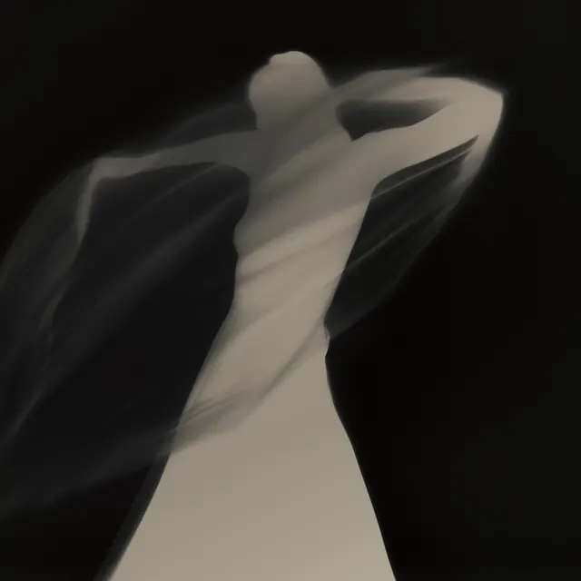 xBuCi2R, photographic, dark-mode, dark