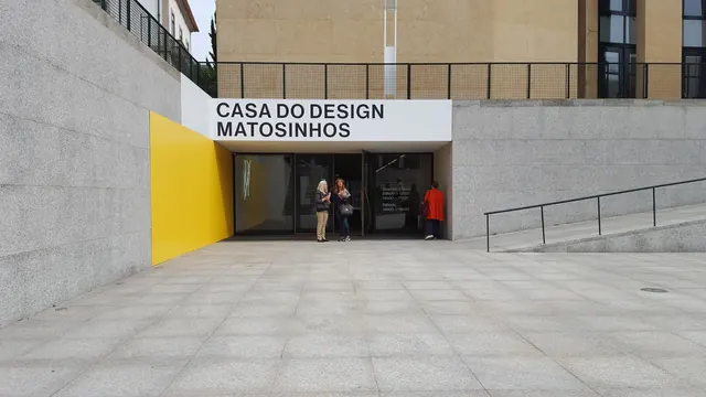 Casa do Design identity entrance, minimal, corporate-clean, light