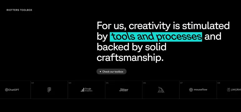Riotters toolbox and tool logos, dark-mode, minimal, dark